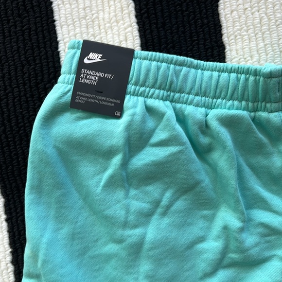 Nike Men’s Baggy Blue Sweat Shorts NWT - Picture 12 of 12